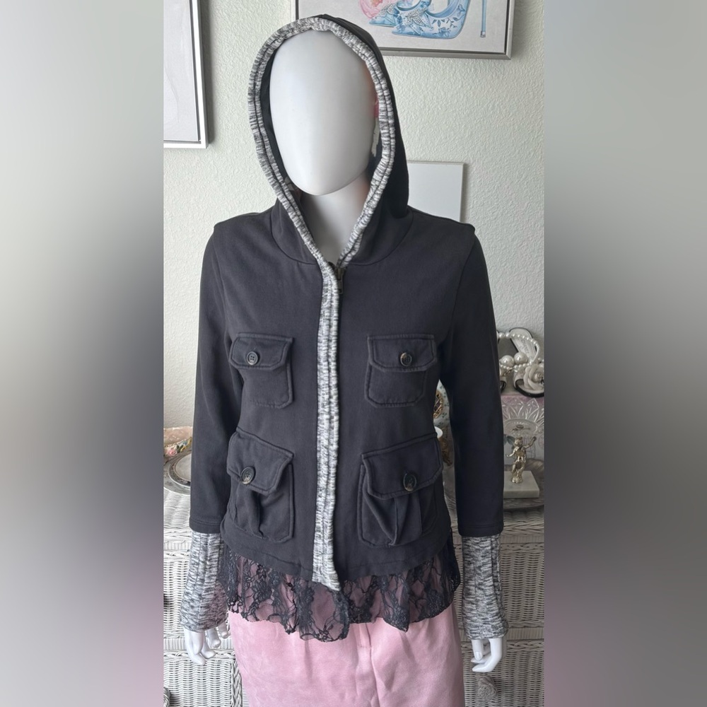 Scrapbook Jacket Cotton Hoodie Layered Lagenlook w/ Lace Hem in Grey Size M